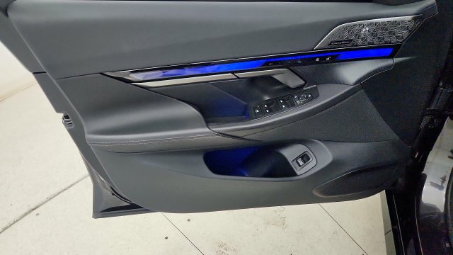 Used 2024 BMW i5 eDrive40i w/ M Sport Package RWD image 49