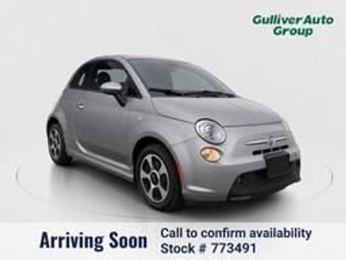 Used 2019 FIAT 500 e FWD image 4