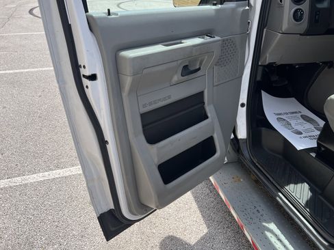 Used 2013 Ford E-250 and Econoline 250 Extended w/ PWR Group RWD image 29