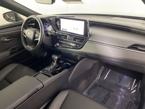 Certified 2024 Lexus ES 350 w/ Premium Package image 35