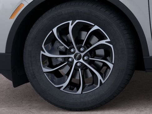 New 2026 Lincoln Nautilus Premier AWD/4WD image 19