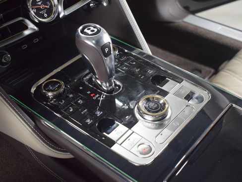 New 2026 Bentley Flying Spur Plug-In Hybrid AWD/4WD image 35