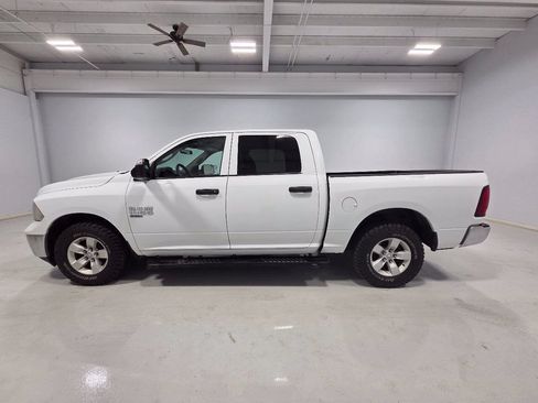 Used 2022 RAM 1500 Tradesman w/ Chrome Appearance Group AWD/4WD image 4
