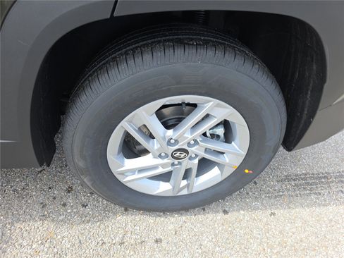 New 2026 Hyundai Tucson SE image 9