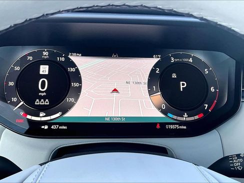 Used 2025 Land Rover Range Rover Sport Dynamic SE image 22