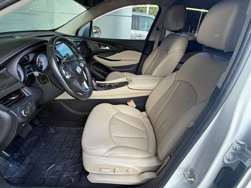 Used 2020 Buick Envision Essence w/ Experience Buick Package FWD image 11