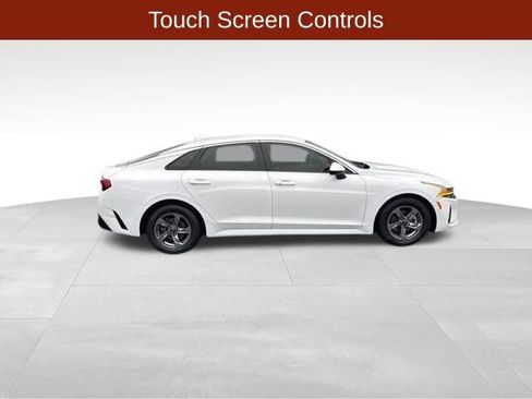 Used 2021 Kia K5 LXS image 8