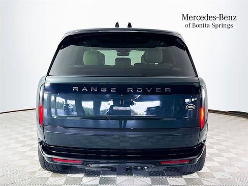 Used 2023 Land Rover Range Rover SE image 6