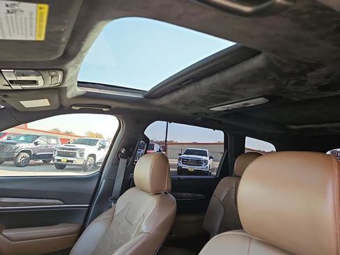Used 2022 Kia Telluride SX w/ SX Prestige Package image 11