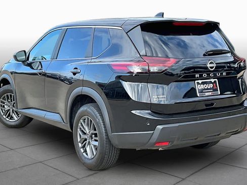 Certified 2025 Nissan Rogue S FWD image 10