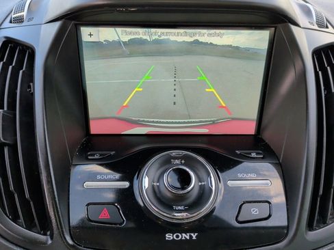 Used 2019 Ford Escape Titanium image 27