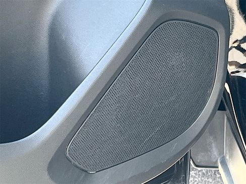 Used 2024 Chevrolet TrailBlazer RS w/ Driver Confidence Package image 18