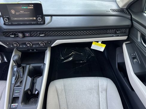Used 2023 Honda Accord EX image 28