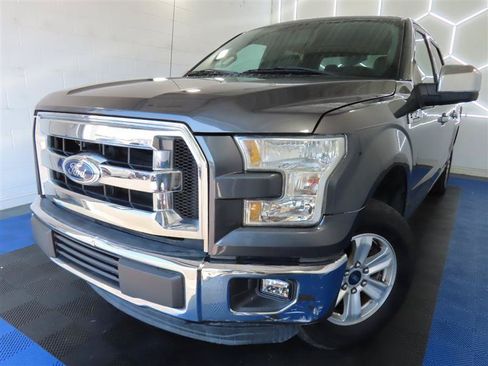 Used 2016 Ford F150 XLT w/ Trailer Tow Package RWD image 1