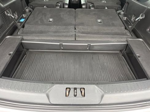 Used 2020 Ford Explorer ST image 45