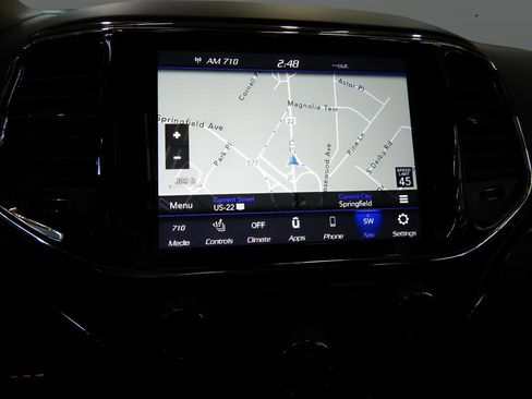 Used 2021 Jeep Grand Cherokee SRT image 32