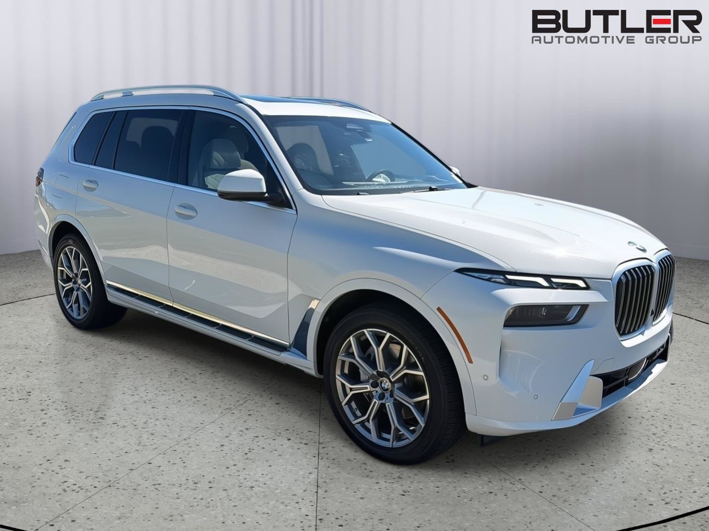 Used 2024 BMW X7 xDrive40i w/ Premium Package AWD/4WD image 8