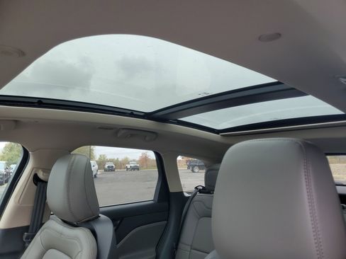 New 2025 Lincoln Corsair Grand Touring w/ Towing Package image 12