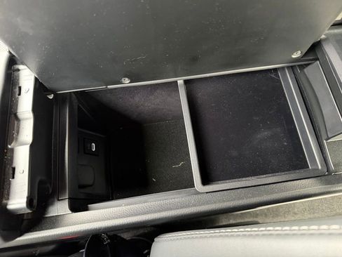 Certified 2025 Toyota Crown Signia image 25