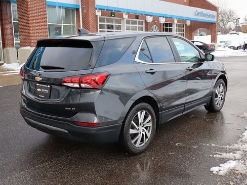 Used 2023 Chevrolet Equinox LT image 32