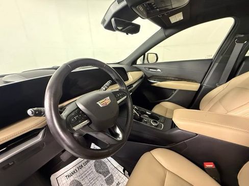 Certified 2025 Cadillac XT4 Premium Luxury w/ Technology Package FWD image 11