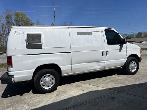Used 1998 Ford E-250 and Econoline 250 RWD image 12