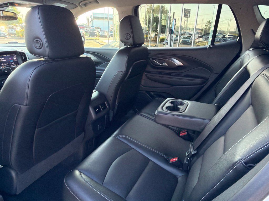 Used 2023 GMC Terrain SLT FWD image 27