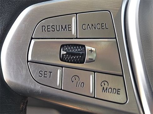 Used 2023 BMW X7 xDrive40i w/ Premium Package image 24