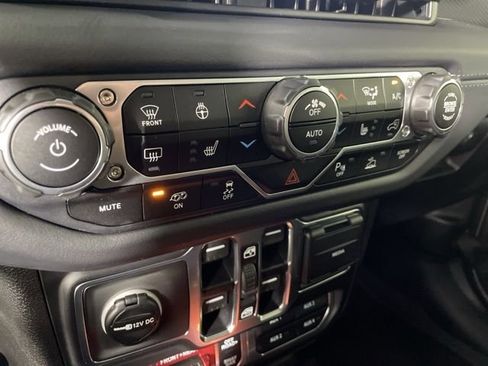 New 2025 Jeep Wrangler Unlimited Rubicon 392 image 33