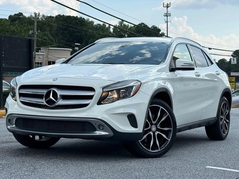Used 2016 Mercedes-Benz GLA 250 image 2