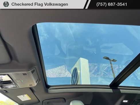 New 2026 Volkswagen Tiguan SE R-Line AWD/4WD image 23