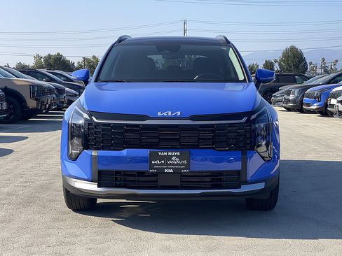 New 2026 Kia Sportage EX w/ EX Panorama Roof Package FWD image 8