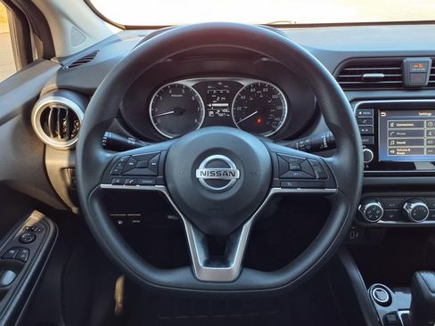 Used 2020 Nissan Versa S image 14