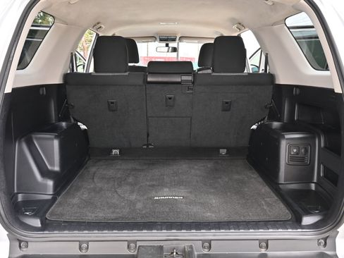 Used 2015 Toyota 4Runner SR5 RWD image 19