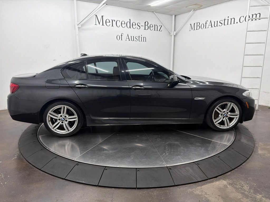 Used 2013 BMW 550i xDrive Sedan AWD/4WD image 8