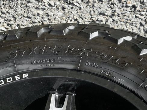 Used 2019 Chevrolet Silverado 1500 High Country image 45