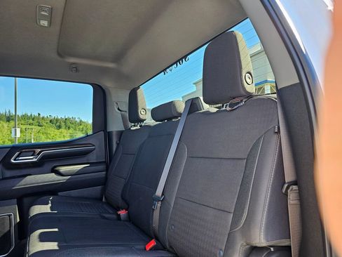 Used 2024 Chevrolet Silverado 1500 LT w/ Z71 Off-Road Package AWD/4WD image 17