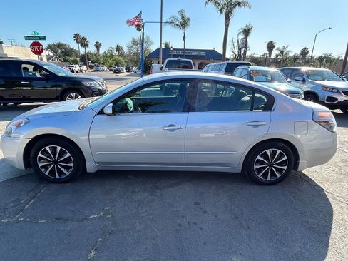 Used 2008 Nissan Altima 2.5 S w/ Emergency Aid Pkg FWD image 4