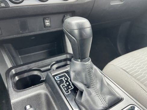 Used 2016 Toyota Tacoma SR w/ Towing Package image 22