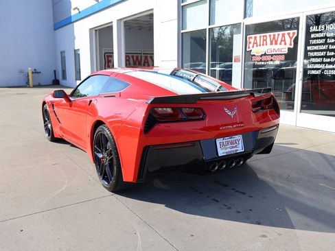 Used 2018 Chevrolet Corvette Stingray Coupe w/ 1LT RWD image 8