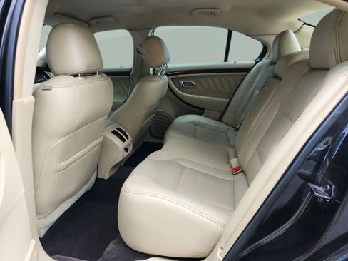 Used 2015 Ford Taurus Limited image 16