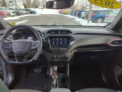 Certified 2023 Chevrolet TrailBlazer RS w/ Convenience Package AWD/4WD image 25