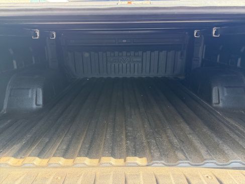 Used 2021 GMC Sierra 1500 SLT AWD/4WD image 29