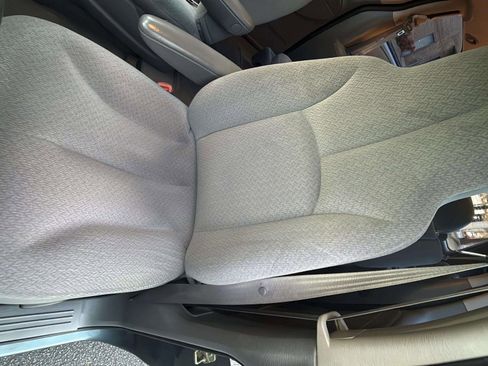 Used 2005 Dodge Grand Caravan SE image 17