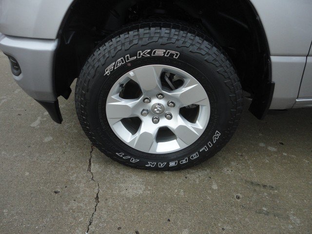 Used 2021 RAM 1500 Big Horn AWD/4WD image 2