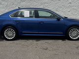 Used 2017 Volkswagen Passat 1.8T SE w/ SE Lighting Package image 2