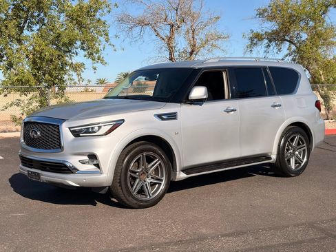 Used 2018 INFINITI QX80 2WD image 2