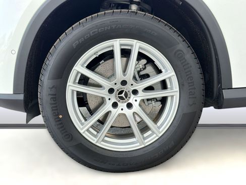 New 2026 Mercedes-Benz GLC 300 image 11