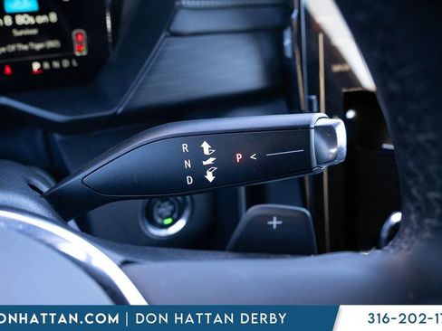 Used 2025 GMC Acadia Elevation image 14