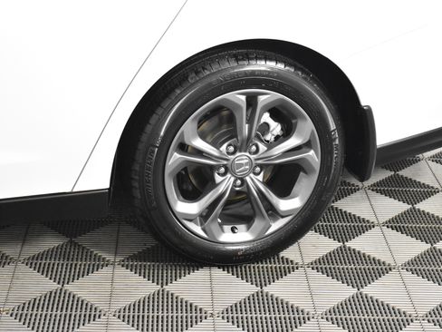 Used 2024 Honda Accord EX image 49